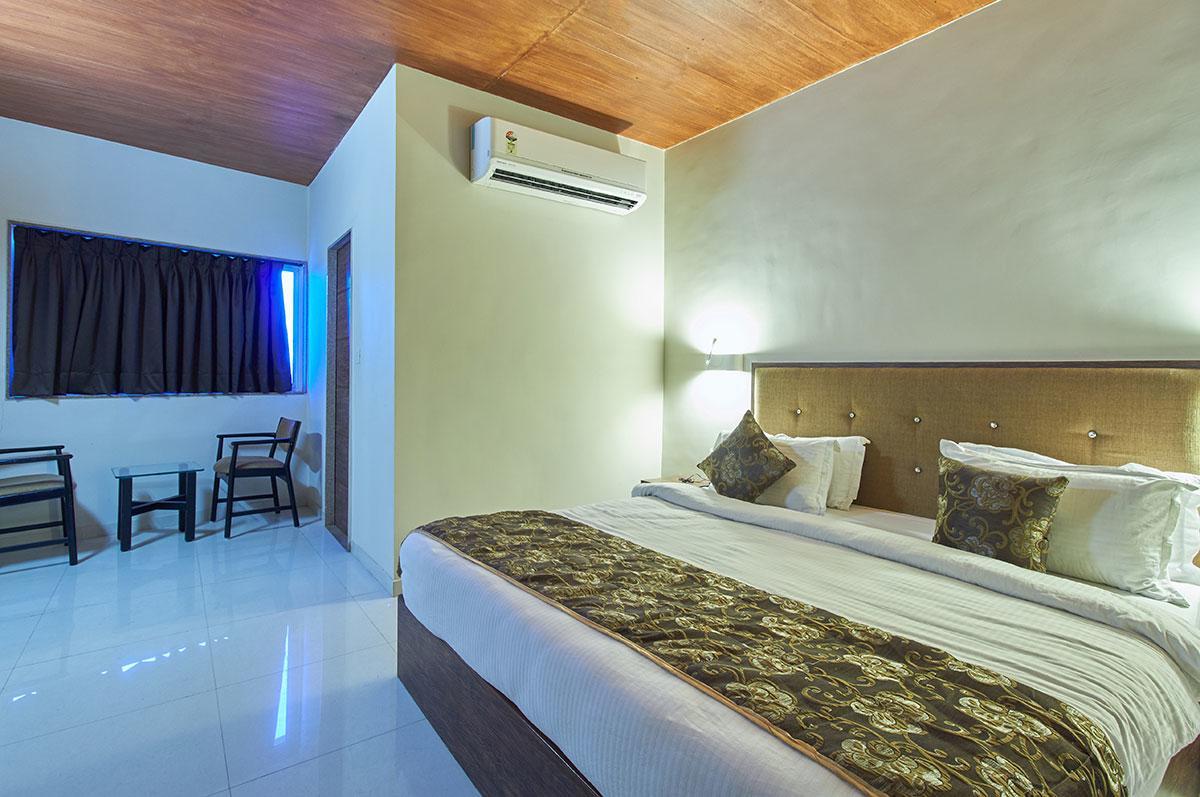 Hotel Gormoh 아흐메다바드 외부 사진