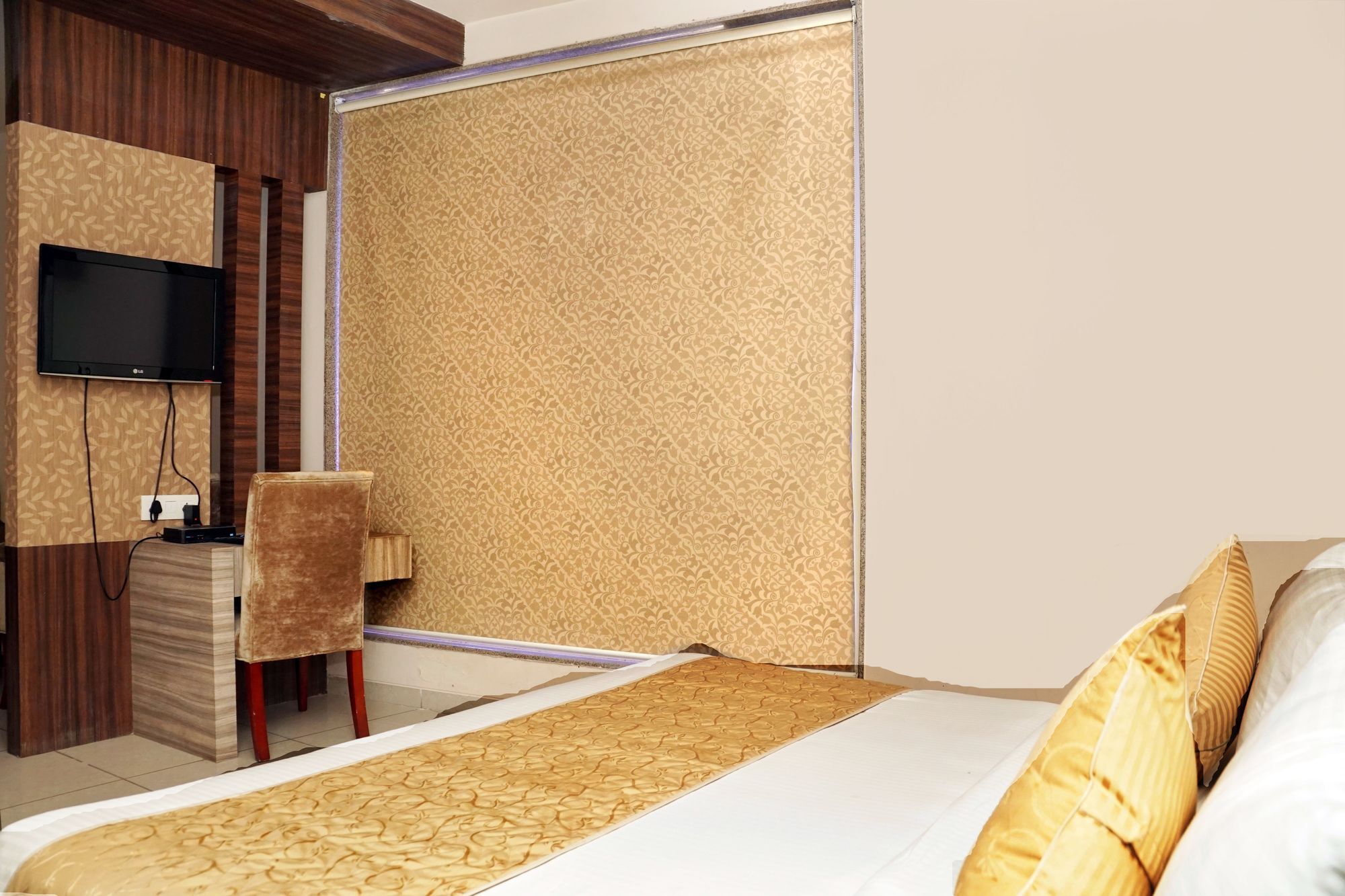 Hotel Gormoh 아흐메다바드 외부 사진