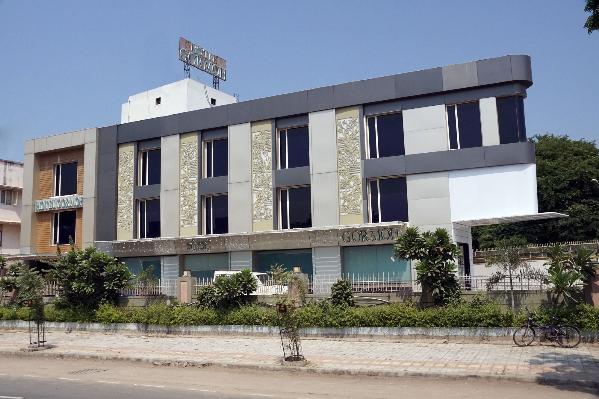 Hotel Gormoh 아흐메다바드 외부 사진